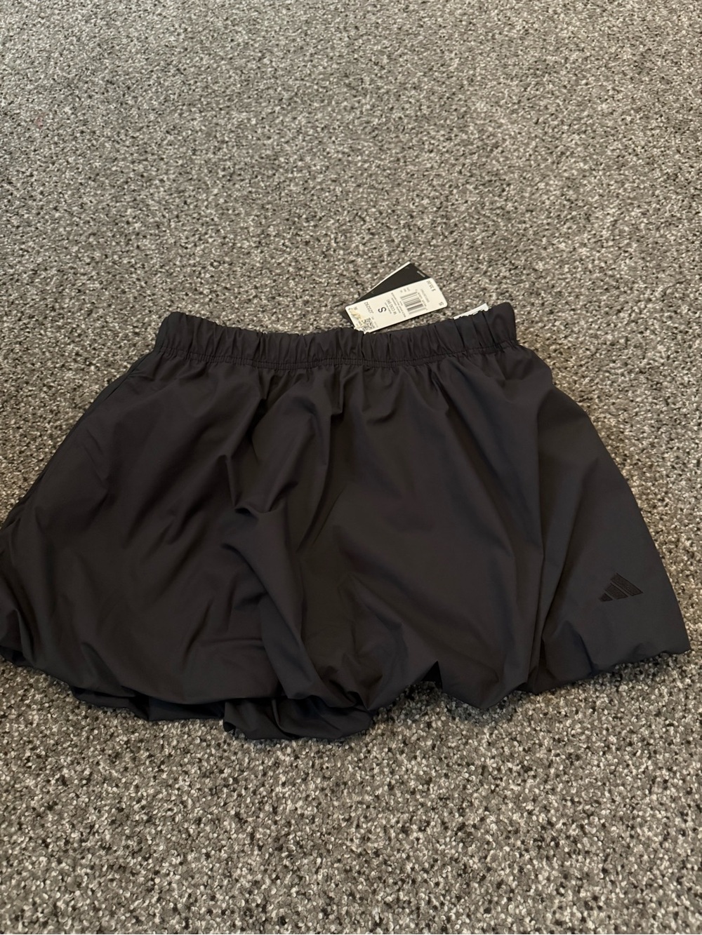 Womens new adidas skirt size small